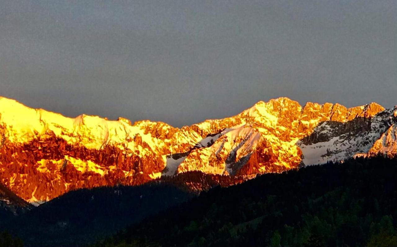 Landhaus Alpenblick Apartamento Garmisch-Partenkirchen Exterior foto